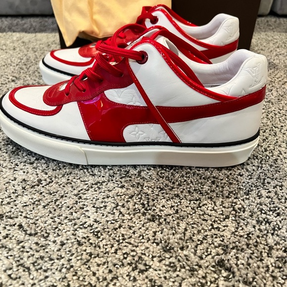 Authentic Louis Vuitton men’s trainer - Picture 2 of 5